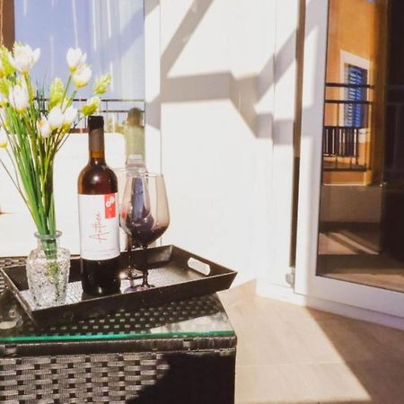H&O Boulevard Breeze Apartment! Πάφος Εξωτερικό φωτογραφία