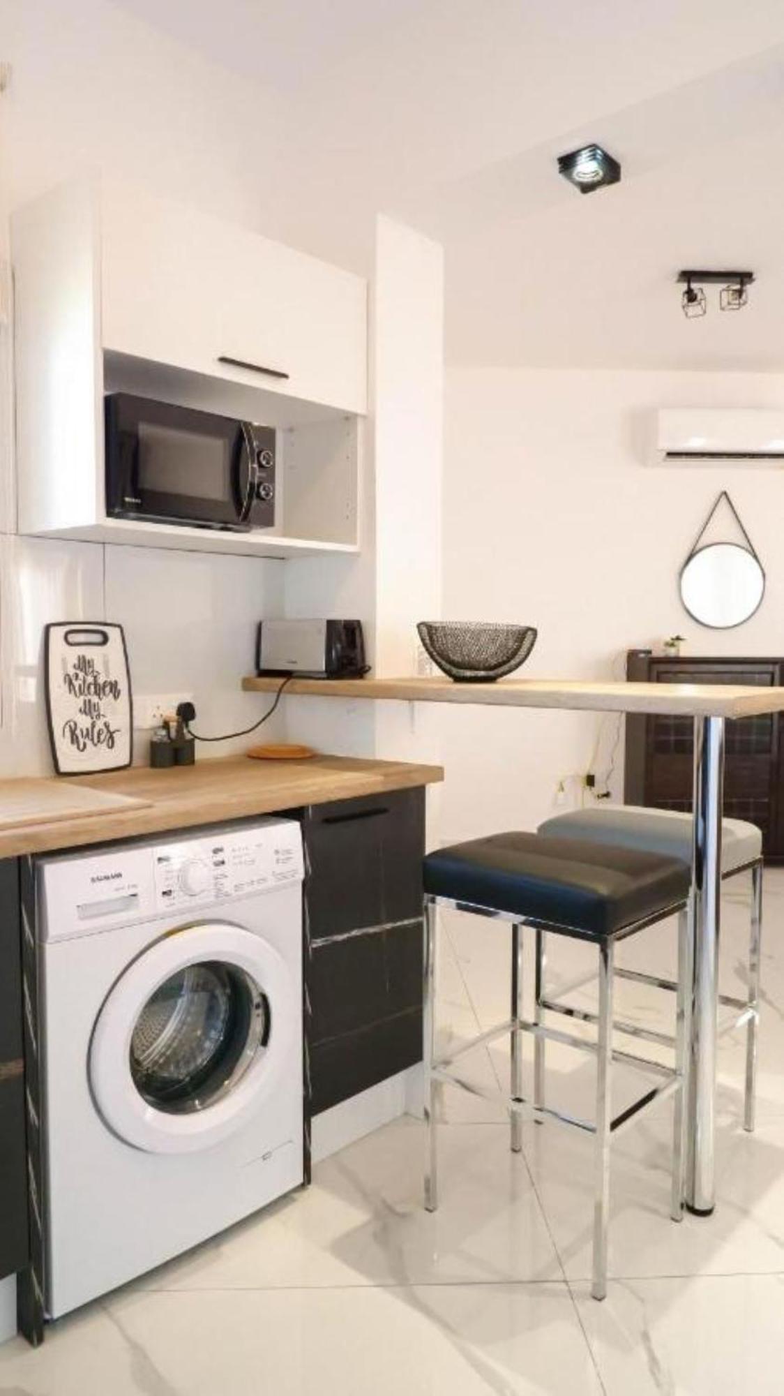 H&O Boulevard Breeze Apartment! Πάφος Εξωτερικό φωτογραφία